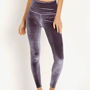 BEYOND YOGA BLUE/PURPLE VELVET LEGGINGS MEDIUM